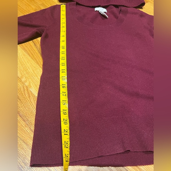 Banana Republic Removable Neck Cashmere/Wool blend Rich Red Sweater - Picture 5 of 11